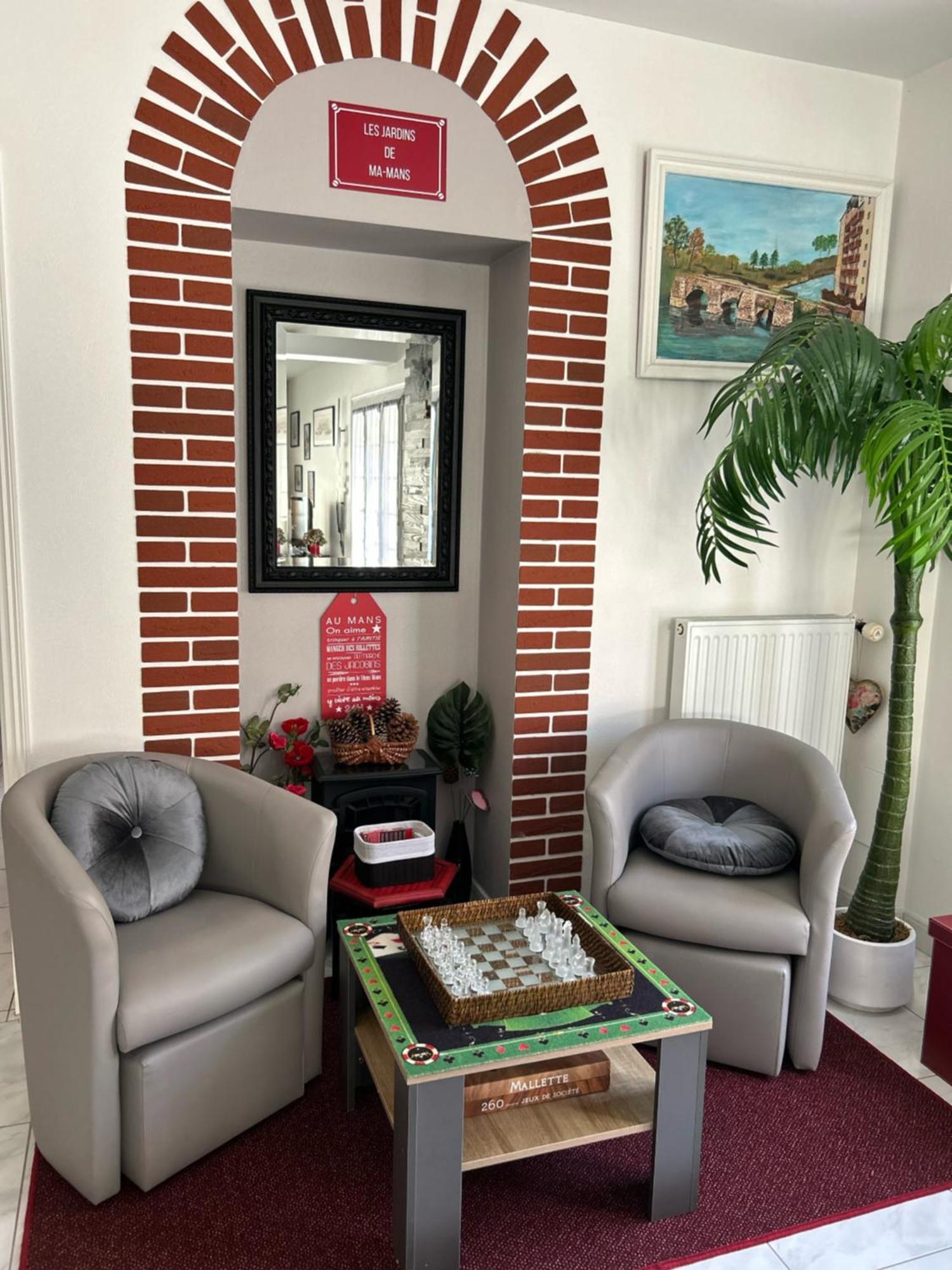 Apartment Les Jardins De Ma-mans: With Private Parking Le Mans